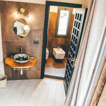 Eksotika ベッド・アンド・ブレックファスト 4*