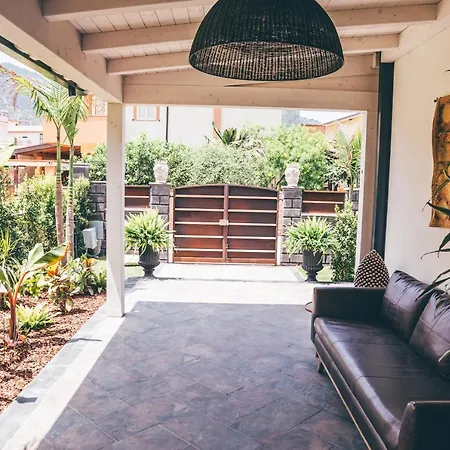 Eksotika Bed and Breakfast 4*