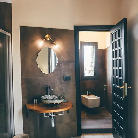 Alojamento de Acomodação e Pequeno-almoço Eksotika 4*